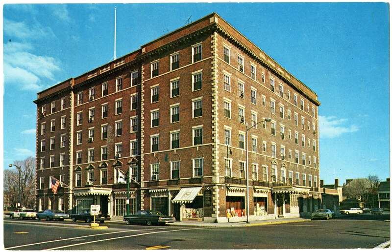 Hawthorne Hotel 18 Washington Square West Salem, Massachusetts This postcard shows a view of the Hawthorne Motor Hotel in Salem, Massachusetts. Published by Forward's Color Productions, Inc., Manchester Vermont 05255. Photography by Frank L. Forward.