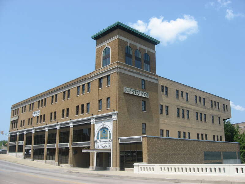 Rear and southern side of the LaSalle Annex, located at 306 N. Michigan Street in South Bend, Indiana, United States.  Built in 1925, it is listed on the National Register of Historic Places.