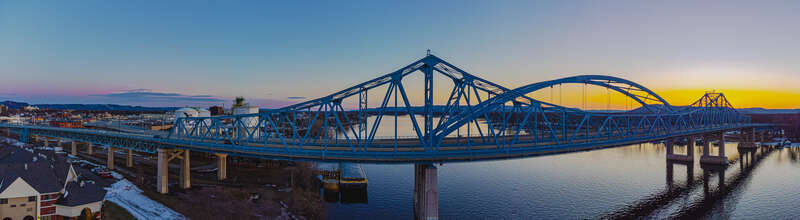 La Crosse Cass Street and Cameron Street bridges over the Mississippi
