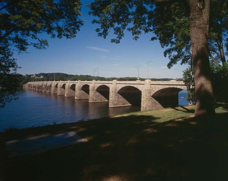 The Market Street Bridge in Harrisburg, Pennsylvania Original number was "HAER PA,22-HARBU,27-9", original caption was "3/4 view from southeast."






This is an image of a place or building that is listed on the National Register of Historic Places