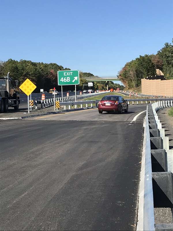 MassDOT on October 18th opened the new off-ramp (Exit 46B) from I-93 northbound to Route 110/113 westbound. This significant construction milestone is one aspect of the ongoing Methuen Rotary Reconstruction Project.

 The new off-ramp from I-93