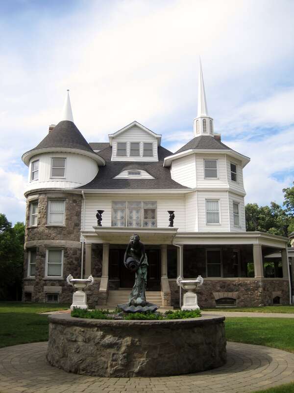 The Mrs. Charles Rowe House, part of the Evanston Lakeshore Historic District (c. 1890)