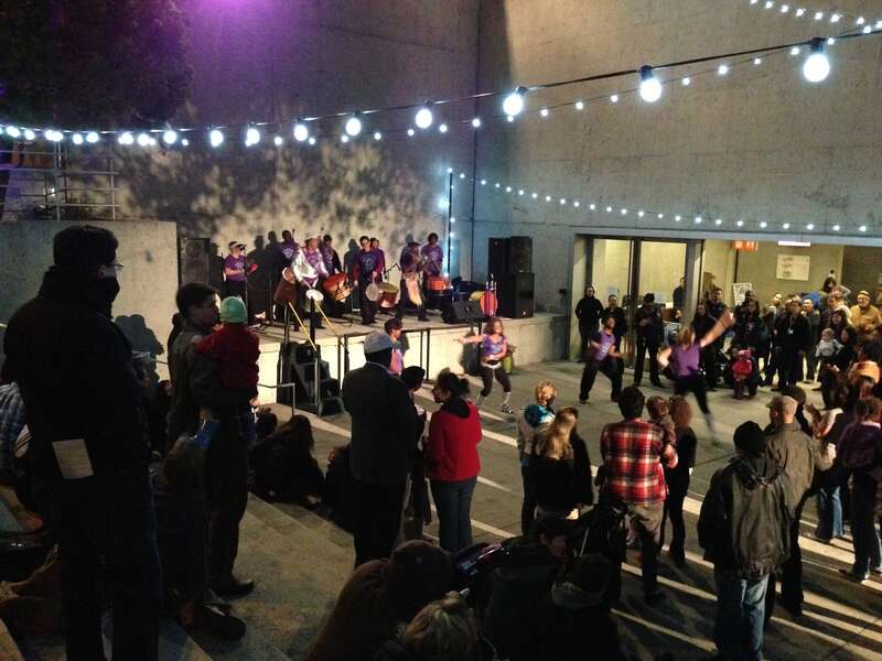 Off the Grid party with Samba band, at the Oakland Museum of California. Stumbled upon this on our way home!