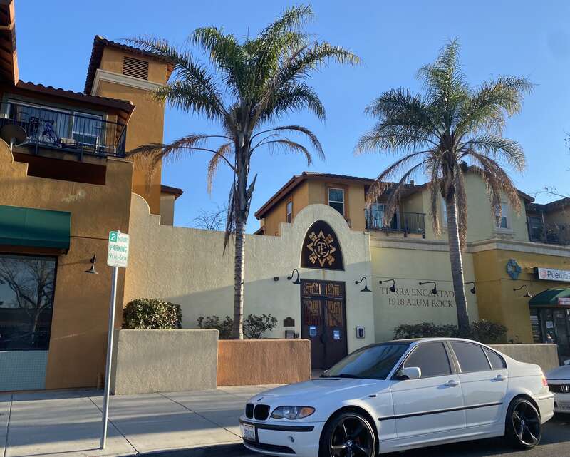 Tierra Encantada, Alum Rock