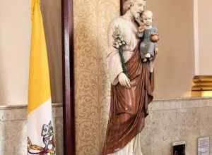 A statue of St. Joseph and Christ Child in the Cathedral of Saint Catharine of Siena in Allentown, Pennsylvania.