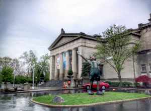 The front entrance of the Cincinnati Art Museum