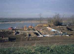 Falls of the Ohio interpretive center under construction 
Clarksville, Indiana, USA 

Ohio River mile 605
