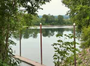 Recreational dock on the Willamette River at Keizer Rapids Park, Keizer, Oregon, United States.
