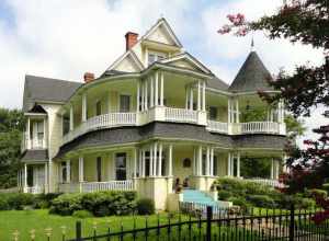 Northcutt House, 313 S. Fredonia St. Longview