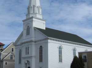 Evangelical Baptist Church (Laconia, New Hampshire).  Photo by Ken Gallager, February 15, 2010.