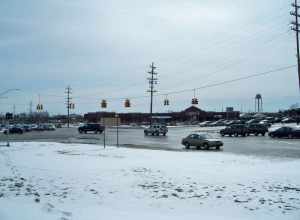 I figured since I was in the area that I would get a picture of this signal.  The admin for one of my groups is a big fan of dual left turn lanes for some reason. :P