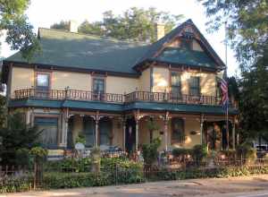 A house in w:Carver Historic District in the town of w:Carver, Minnesota.