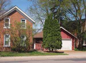 Early Shakopee Houses, 411 &amp; 419 E 2nd Ave, Shakopee, Minnesota, USA.  Viewed from the south.  





This is an image of a place or building that is listed on the National Register of Historic Places in the United States of America. Its reference