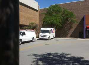 Fedex Express at Woodfield Mall in Schoenberg Illinois.