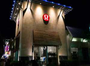 Lululemon Store Exterior at The Shops at Legacy Plano