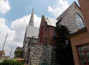 St. John's Episcopal Church in Hagerstown, Maryland.





This is an image of a place or building that is listed on the National Register of Historic Places in the United States of America. Its reference number is 79003261.

