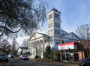 The 1911 First Christian Church in Eugene, Oregon, was constructed on the Akron Plan